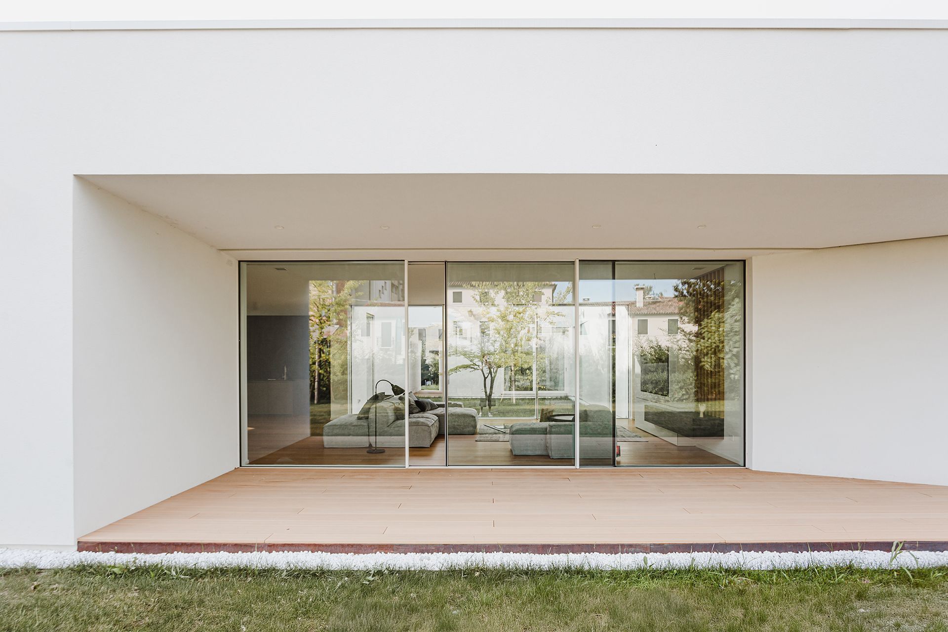 Xtravision_FL_Selvana(9)